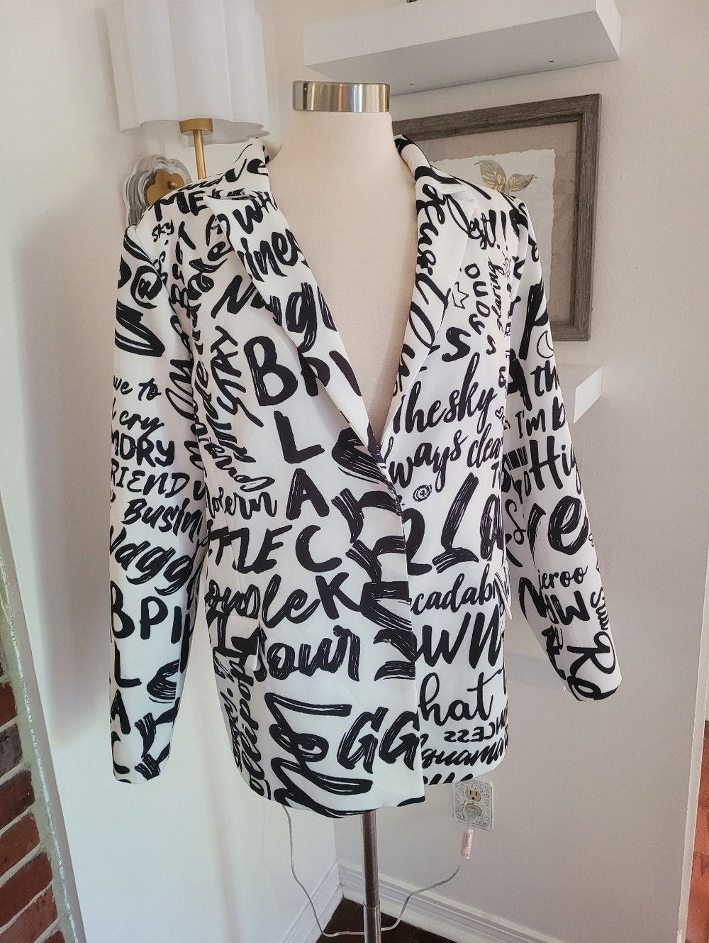 L'Atiste By Amy Black & White Graffiti Print Blazer Open Back 1X